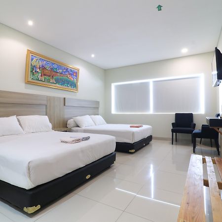 Locus Rooms Bandung Eksteriør billede